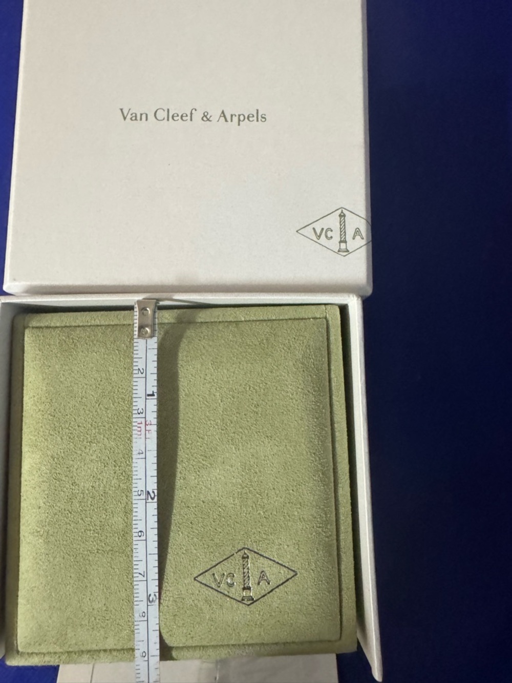 Van Cleef & Arpels 💯% Authentic luxury Green Velvety Jewelry or storage Box Set - Picture 8 of 12
